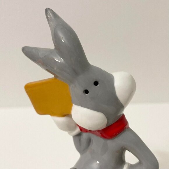 1993 Warner Bros Bugs Bunny and Elmer Fudd Duck Season Salt Pepper Shakers Flaws - Picture 7 of 16